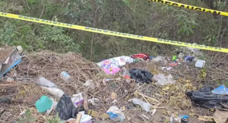 Hallan cuatro cuerpos dentro de costales en San Miguel Dueñas, Sacatepéquez