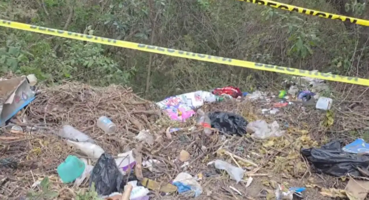 Hallan cuatro cuerpos dentro de costales en San Miguel Dueñas, Sacatepéquez