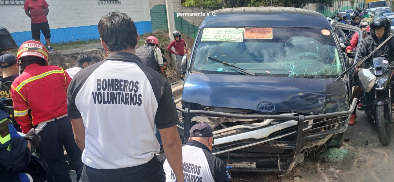 Varios heridos en accidente de tránsito en Los Olivos, zona 18