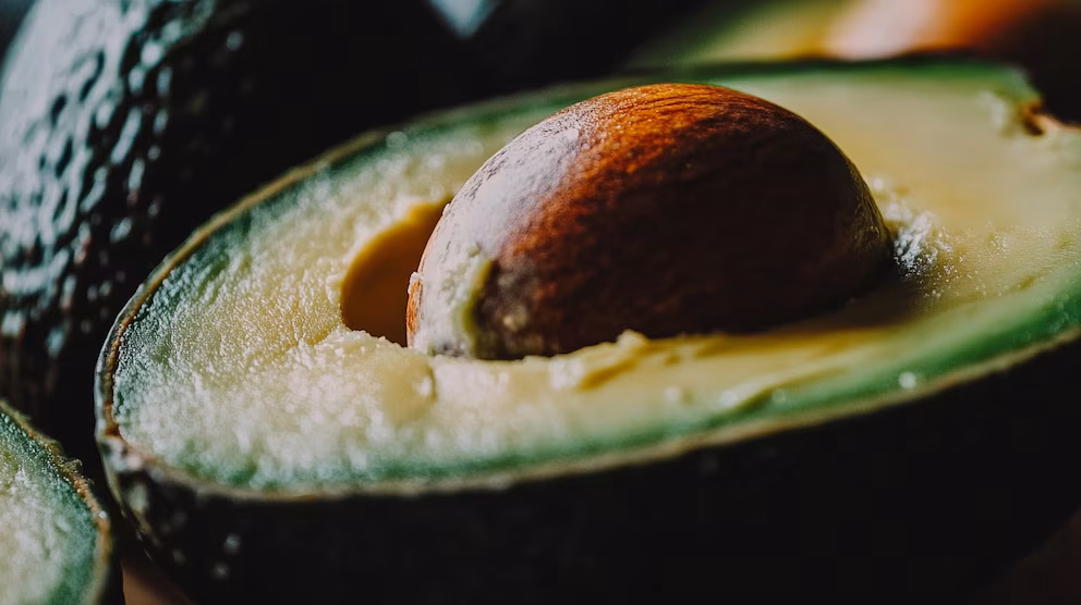Comer aguacate a diario podría mejorar el corazón, la digest