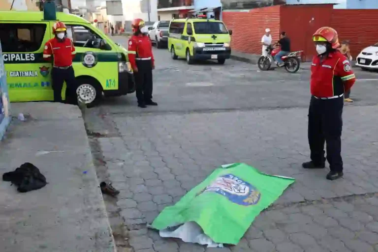 Hombre murió en la madrugada cerca de una tienda en Villa Nueva