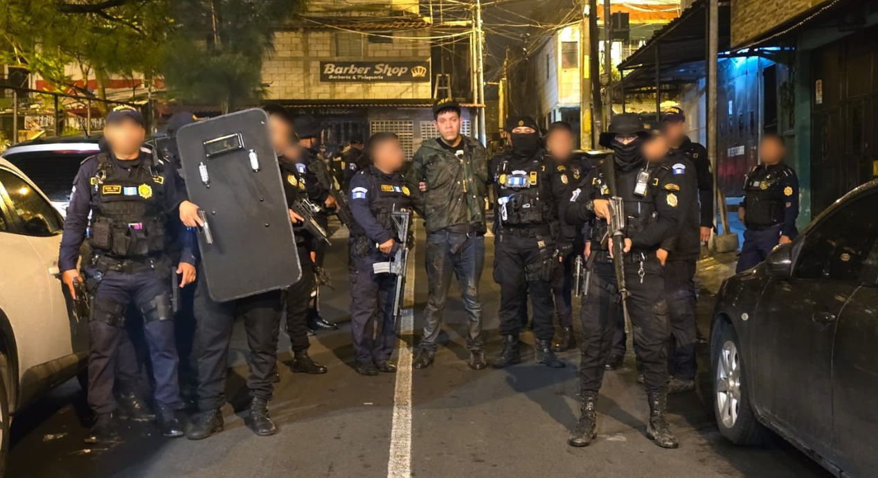 Capturan a presuntos mareros tras persecución y ba