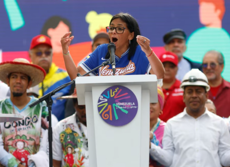 Delcy Rodríguez releva a aliado de Maduro y a hija de Hugo Chávez en nueva reestructuración del gobierno
