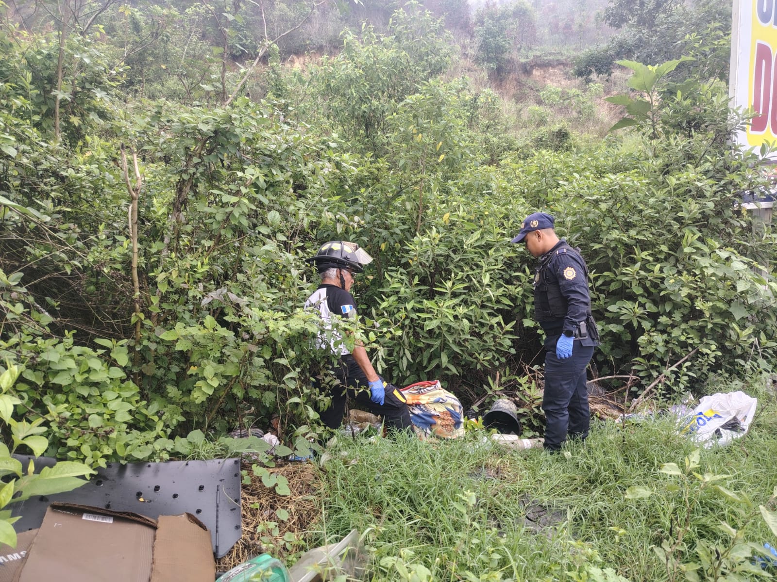 Hallan cuerpo envuelto en sábanas en San Pedro Ayampuc
